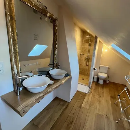 Les Grandes Hayes Bed & Breakfast