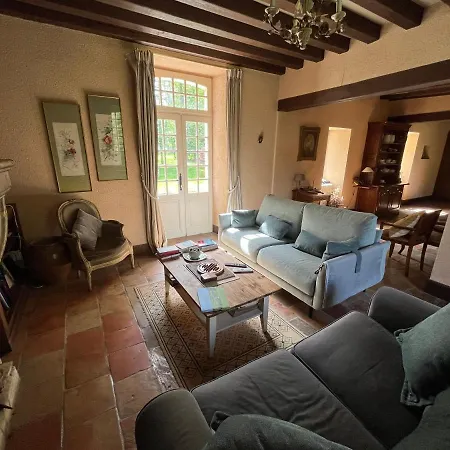 Bed & Breakfast Les Grandes Hayes 3*