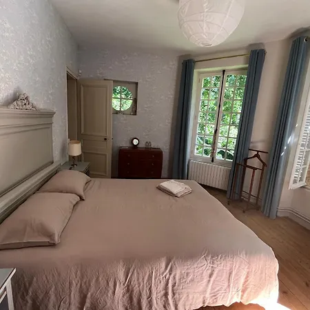 Bed & Breakfast Les Grandes Hayes Coulonges-sur-Sarthe